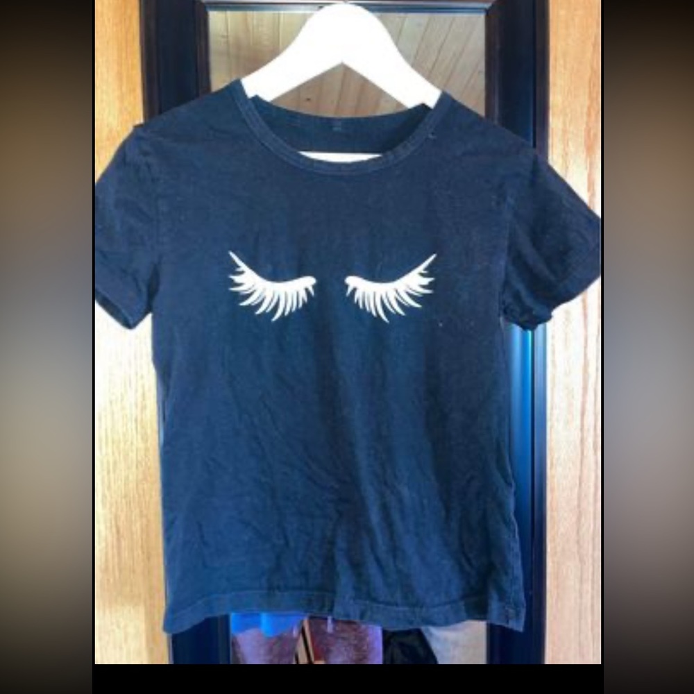 Black eyelashes tshirt